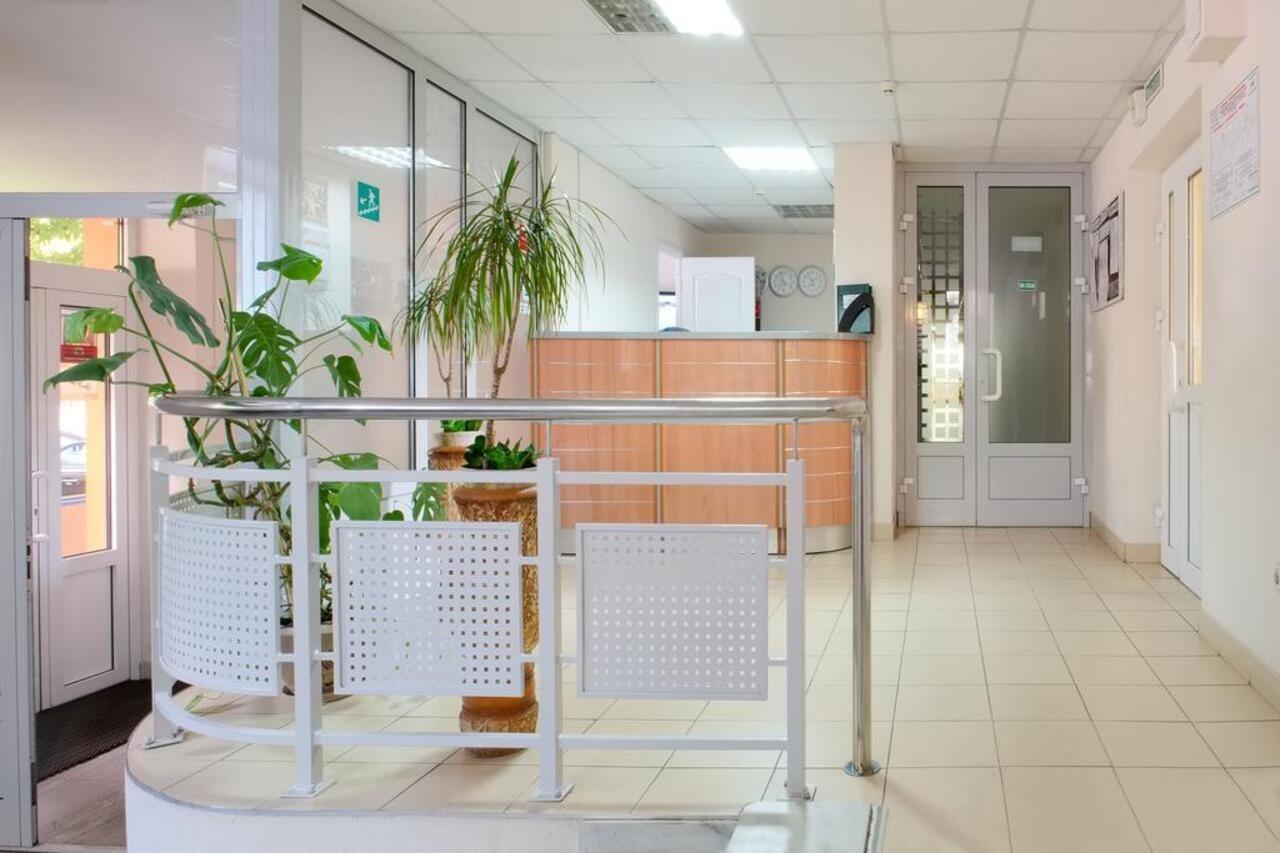 Akademicheskaya Hotel Минск Екстериор снимка