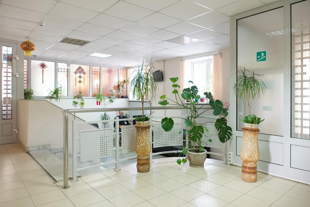 Akademicheskaya Hotel Минск Екстериор снимка