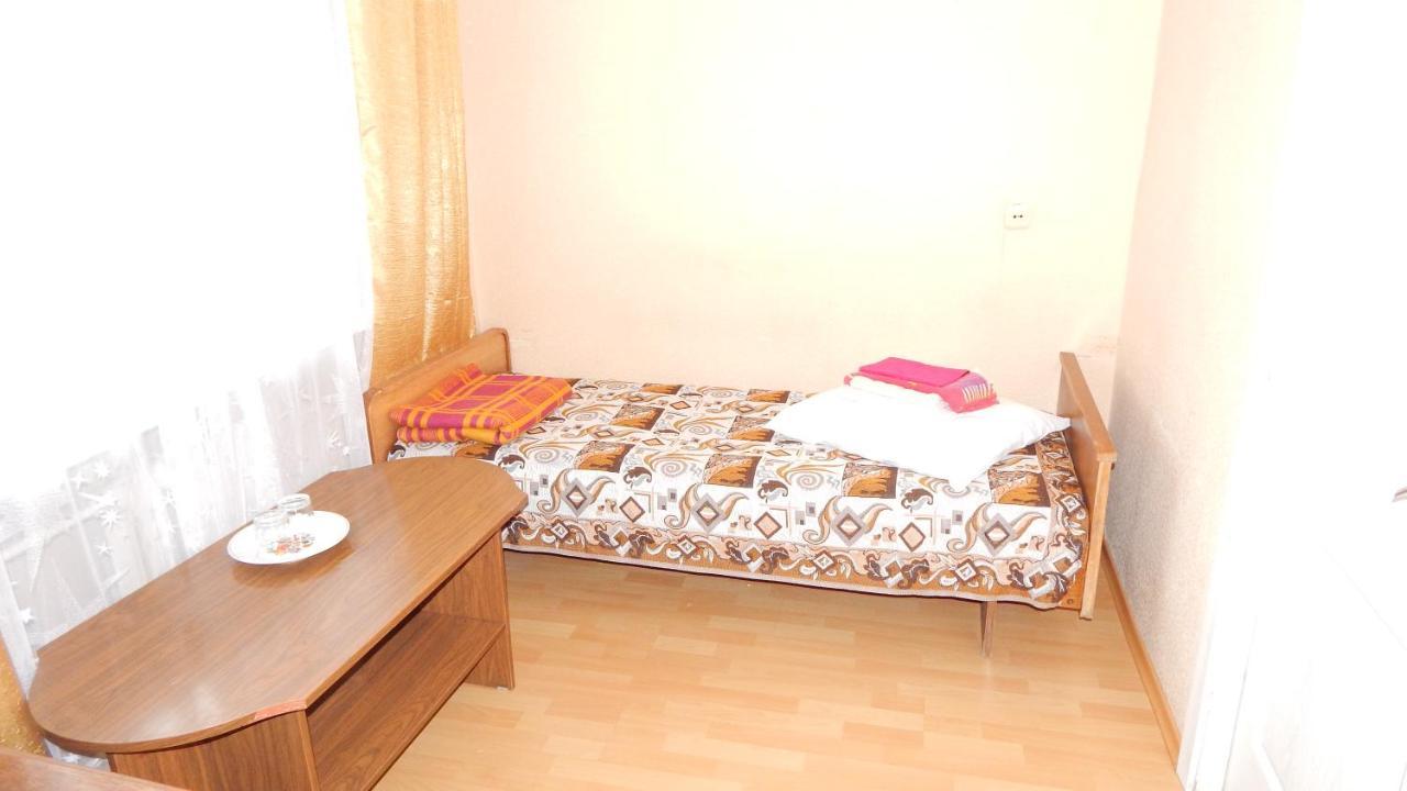 Akademicheskaya Hotel Минск Екстериор снимка